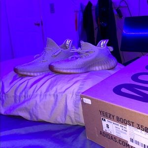 yeezy sesame size 8